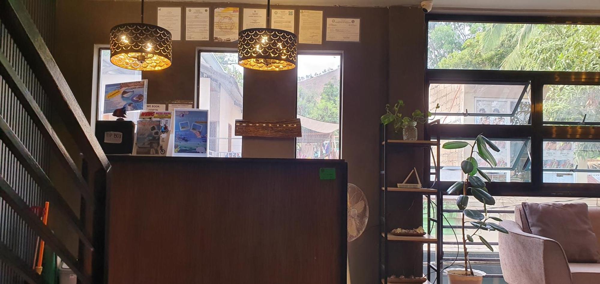 Aj Tourist Inn Coron Zewnętrze zdjęcie